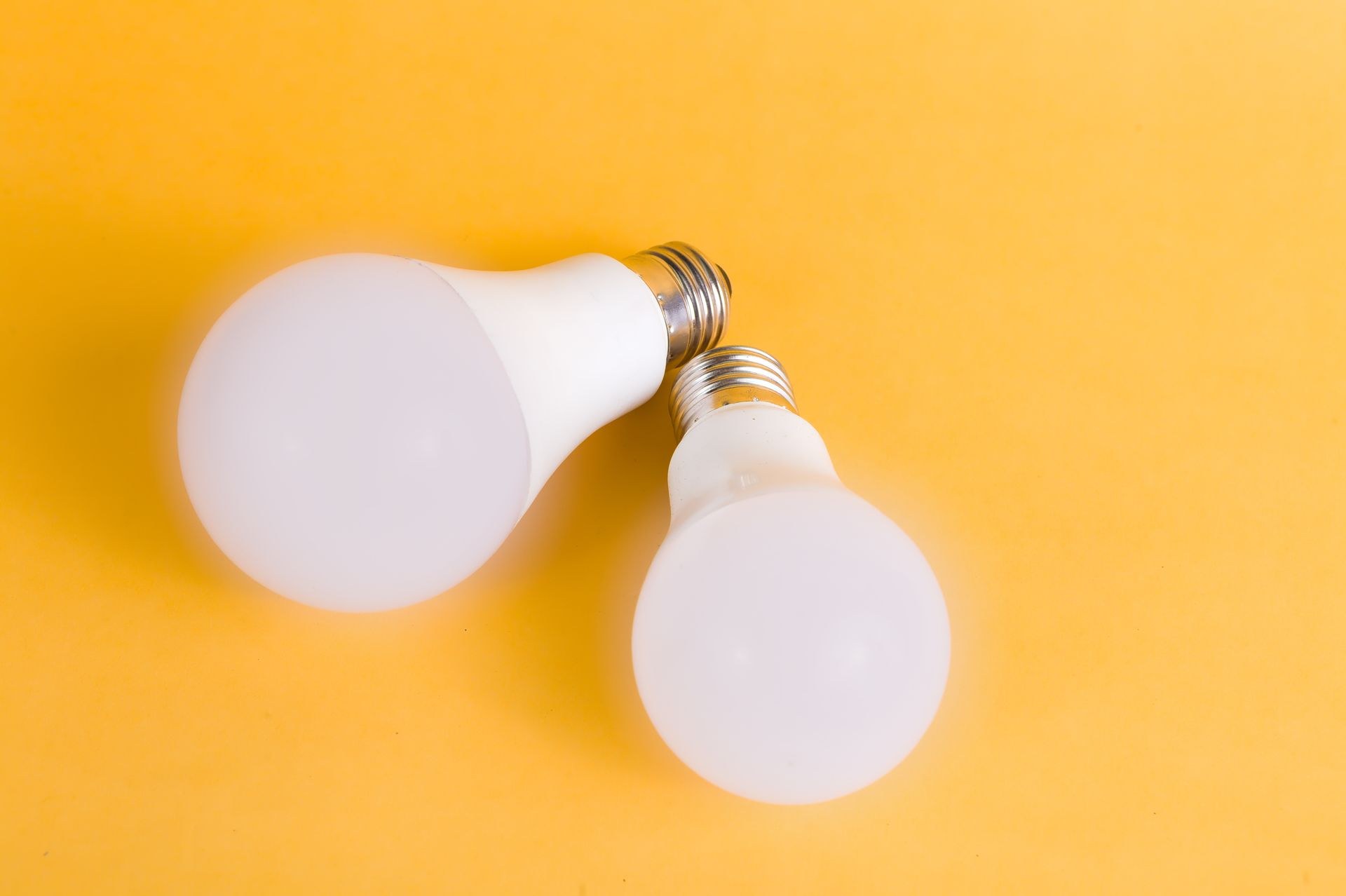 LumenTech LED light bulb with 110lm/W high efficiency